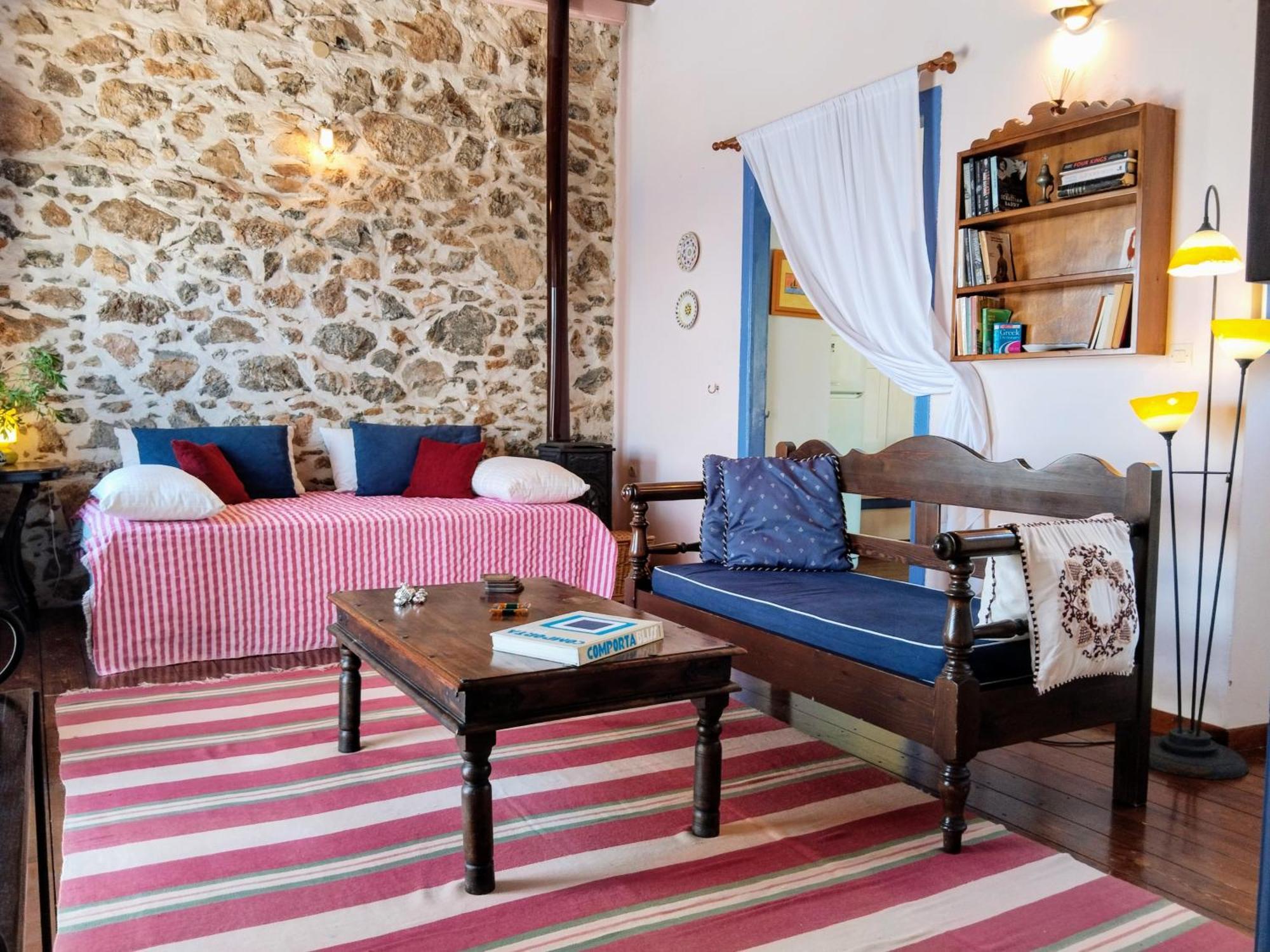 Elegeo Rockhouse Villa Agia Marina  Exterior photo
